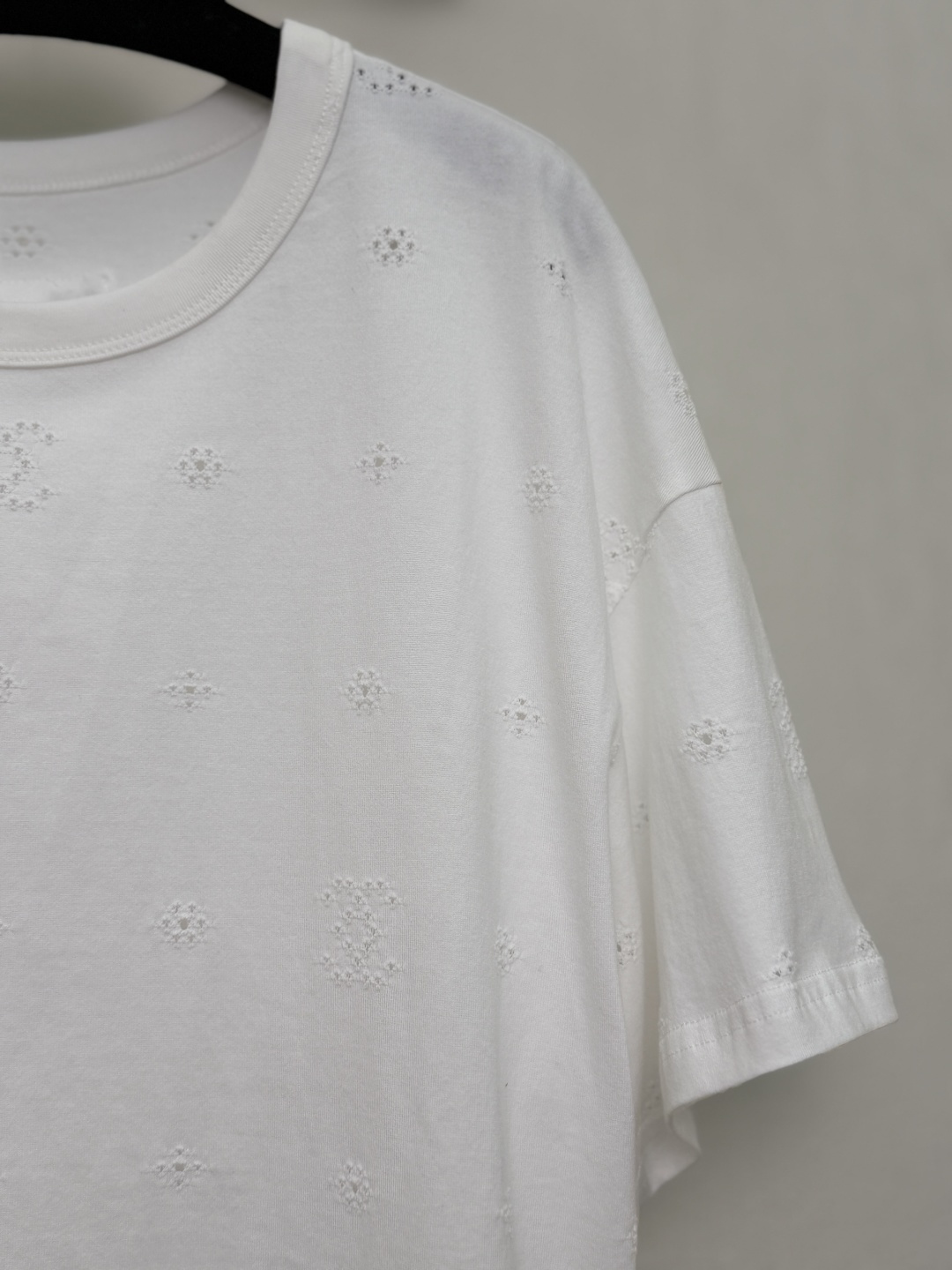 シャネル 26P ホワイト 透かし刺繍 オーバーTシャツ 画像 5