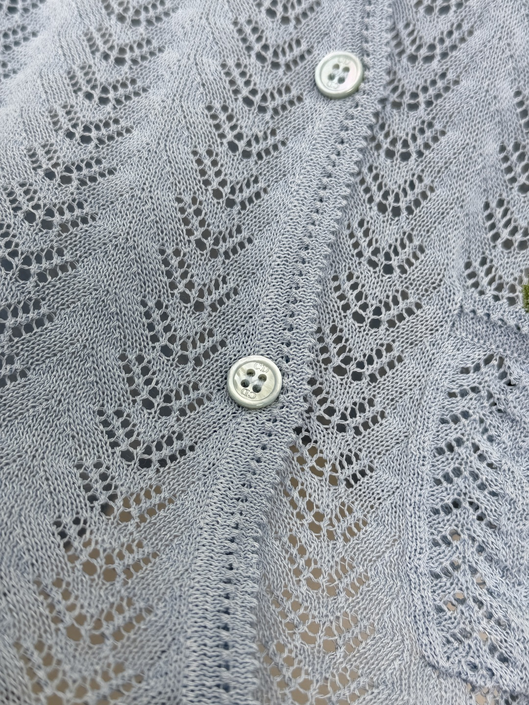 ライトブルー 透かし編み リリー刺繍カーディガン 画像 7