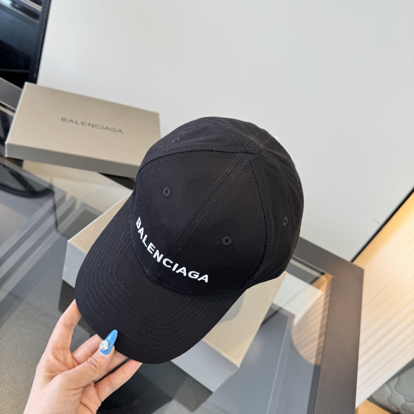 バレンシアガ ベースボールキャップ 画像 5
