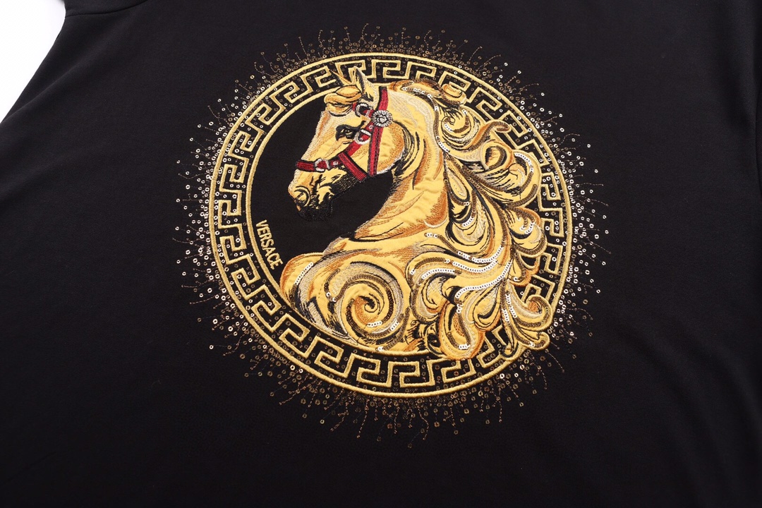 ヴェルサーチェ ホース刺繍Tシャツ ブラック 画像 5