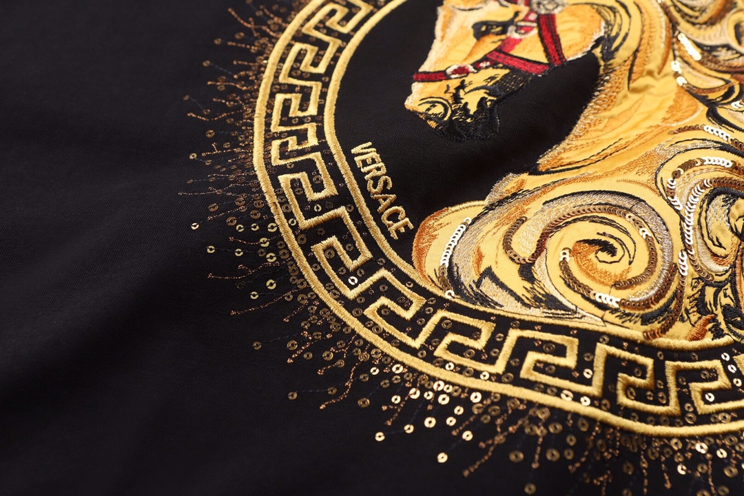 ヴェルサーチェ ホース刺繍Tシャツ ブラック 画像 6