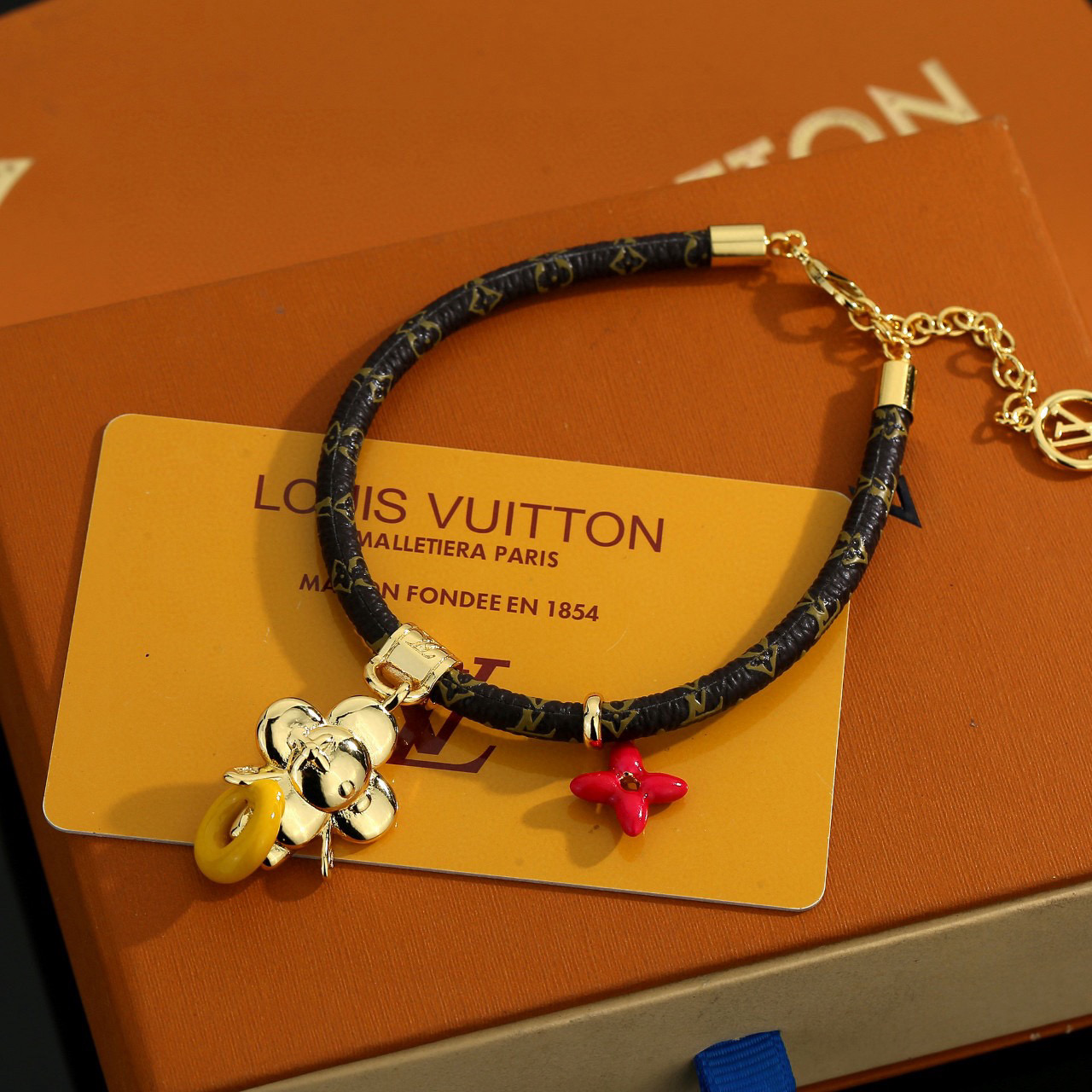 ルイヴィトン LV Circle リバーシブル ブレスレット ロゴレター レザー ゴールド モノグラムチャーム 詳細画像 2