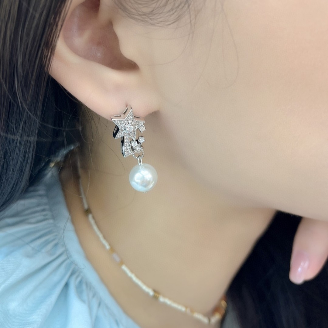 シャネル パール クリスタル スター タッセル ピアス ゴールド ホワイト 詳細画像 2