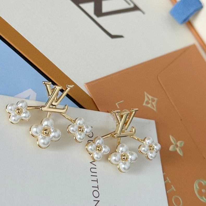 ルイヴィトン パール ロゴレター ピアス ホワイト 詳細画像 1