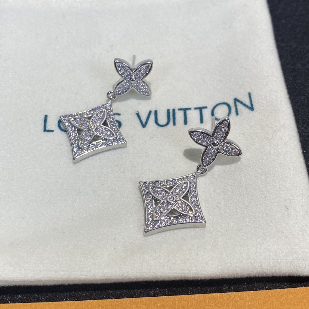 ルイヴィトン ハート クローバー クリスタル オープンワーク スター タッセル ピアス 詳細画像 3
