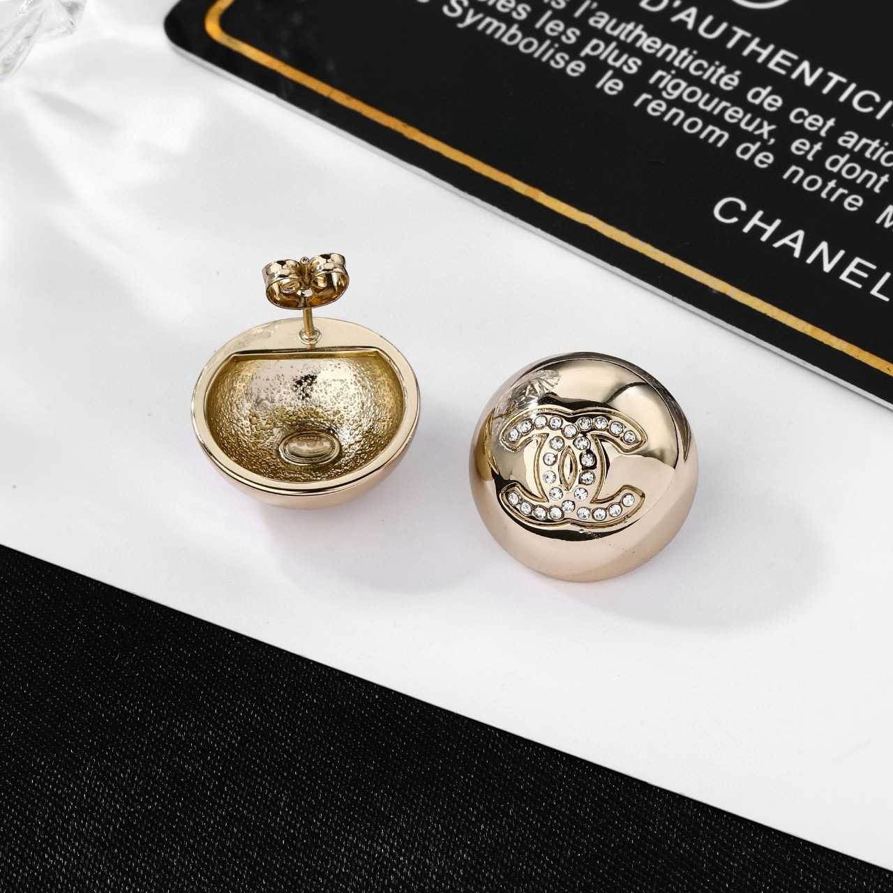 シャネル ピアス ラウンドボタン スモール ラウンドボタン 画像 7