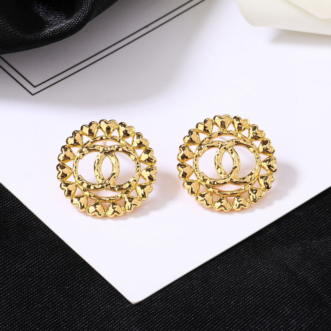 シャネル CCロゴ ロゴレター ピアス ラウンドCC スタッド 詳細画像 1