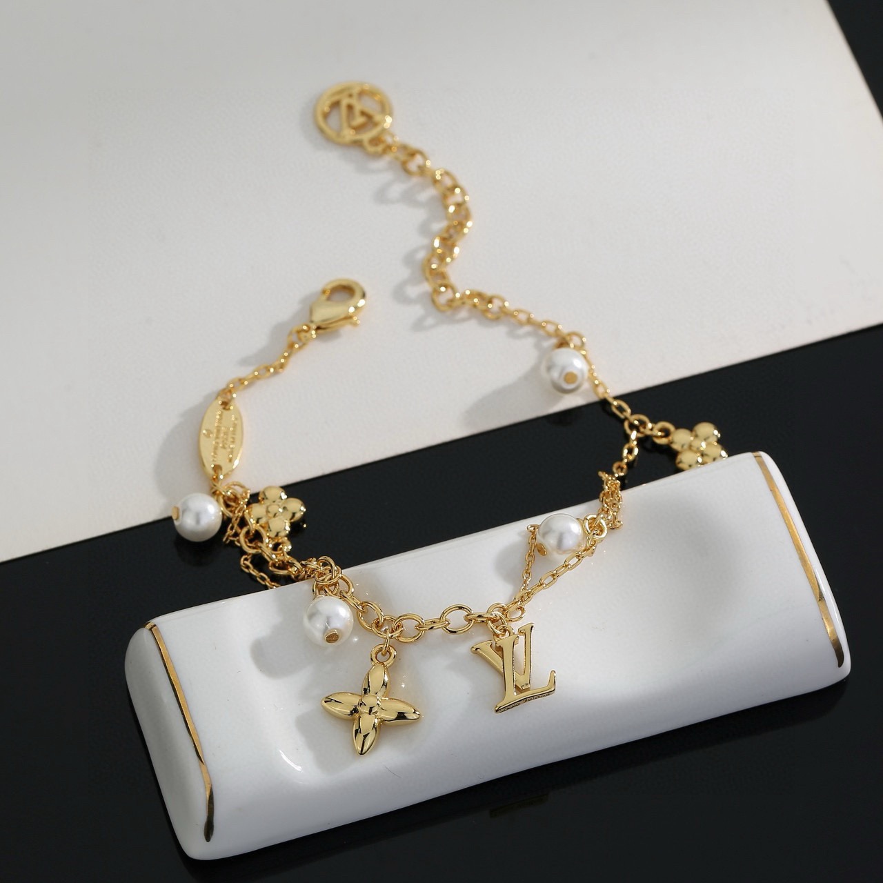 ルイヴィトン ロゴレター LV Twig スター チェーン ブレスレット 画像 5
