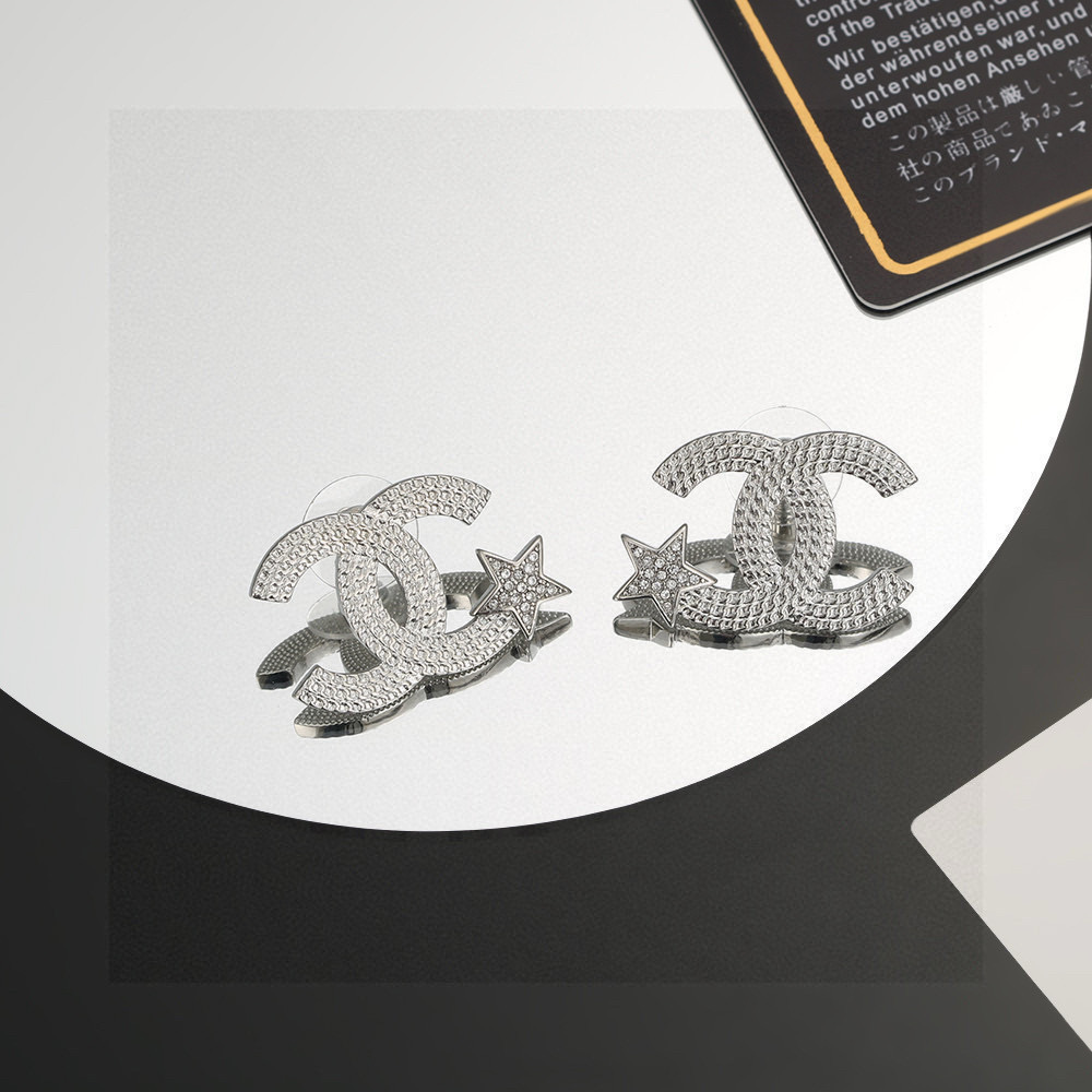 シャネル レザー ピアス シルバー 画像 7