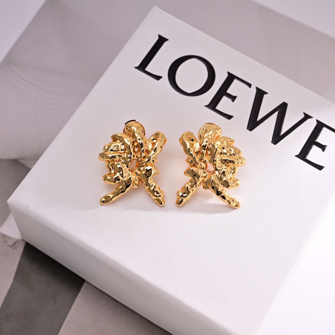 ロエベ ロゴレター ピアス フラワー ノット セット 画像 4