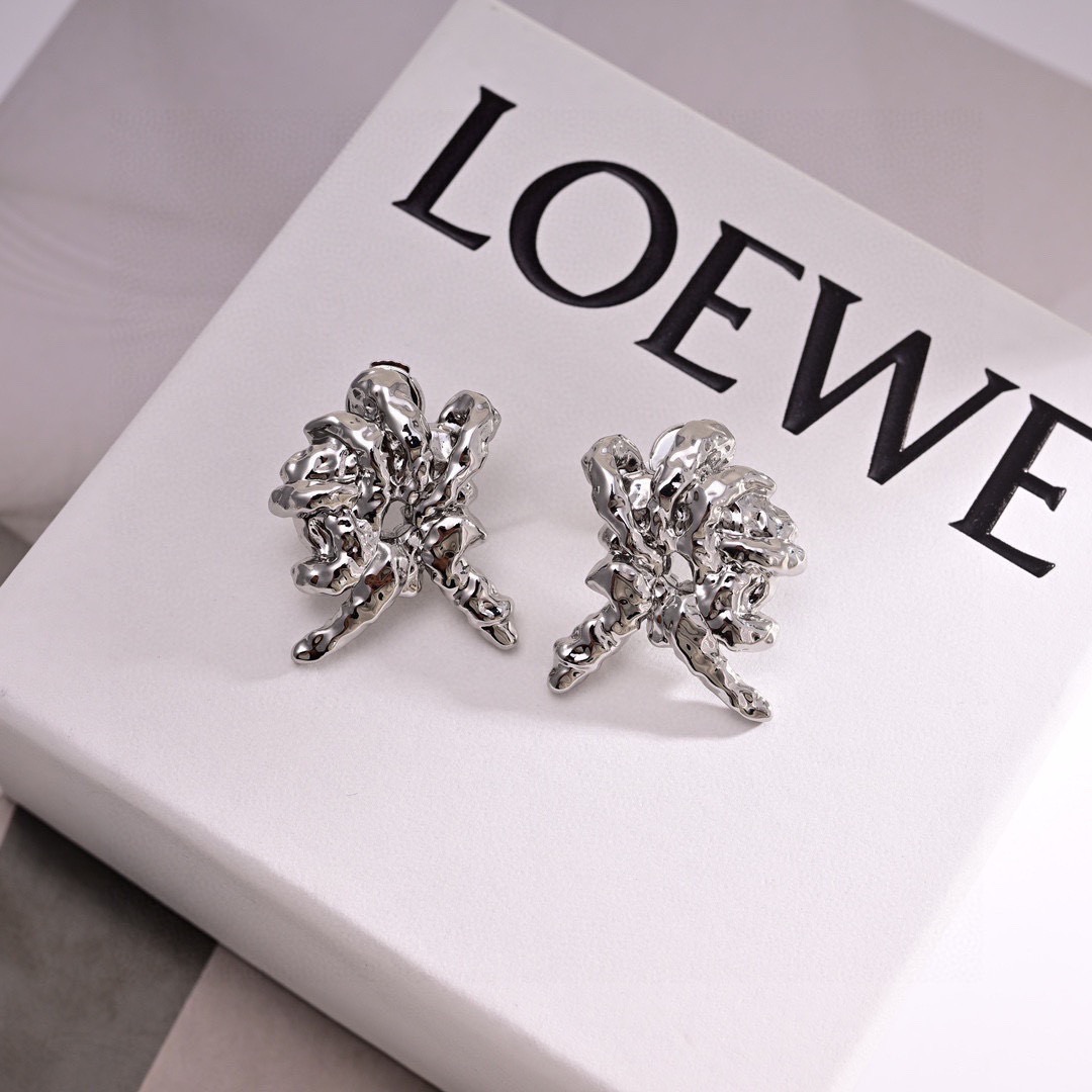 ロエベ ロゴレター ピアス フラワー ノット セット 画像 5