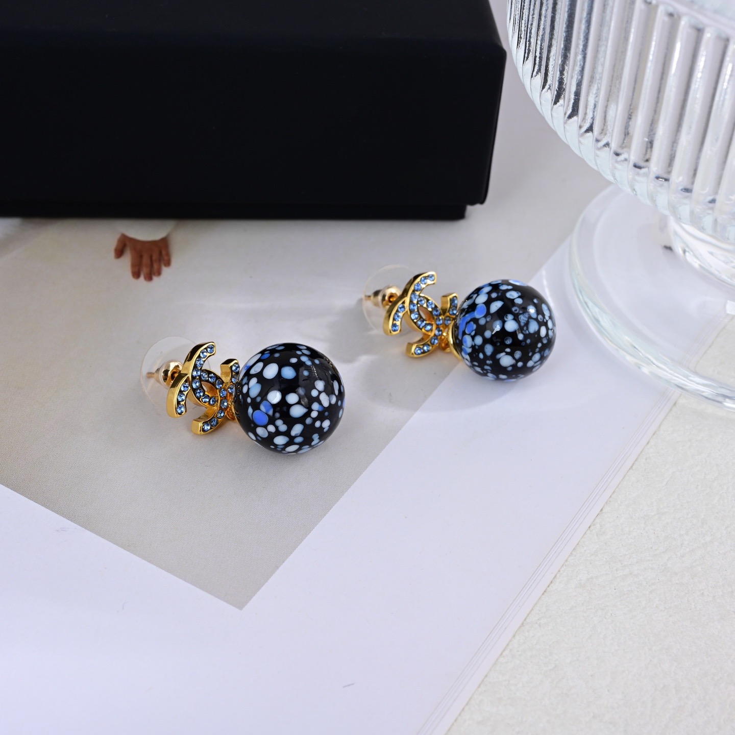 シャネル レザー ピアス マルチカラー ボール ドロップ 画像 6