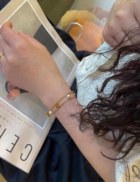 セリーヌ イエロー ゴールド ハート ブレスレット 画像 4