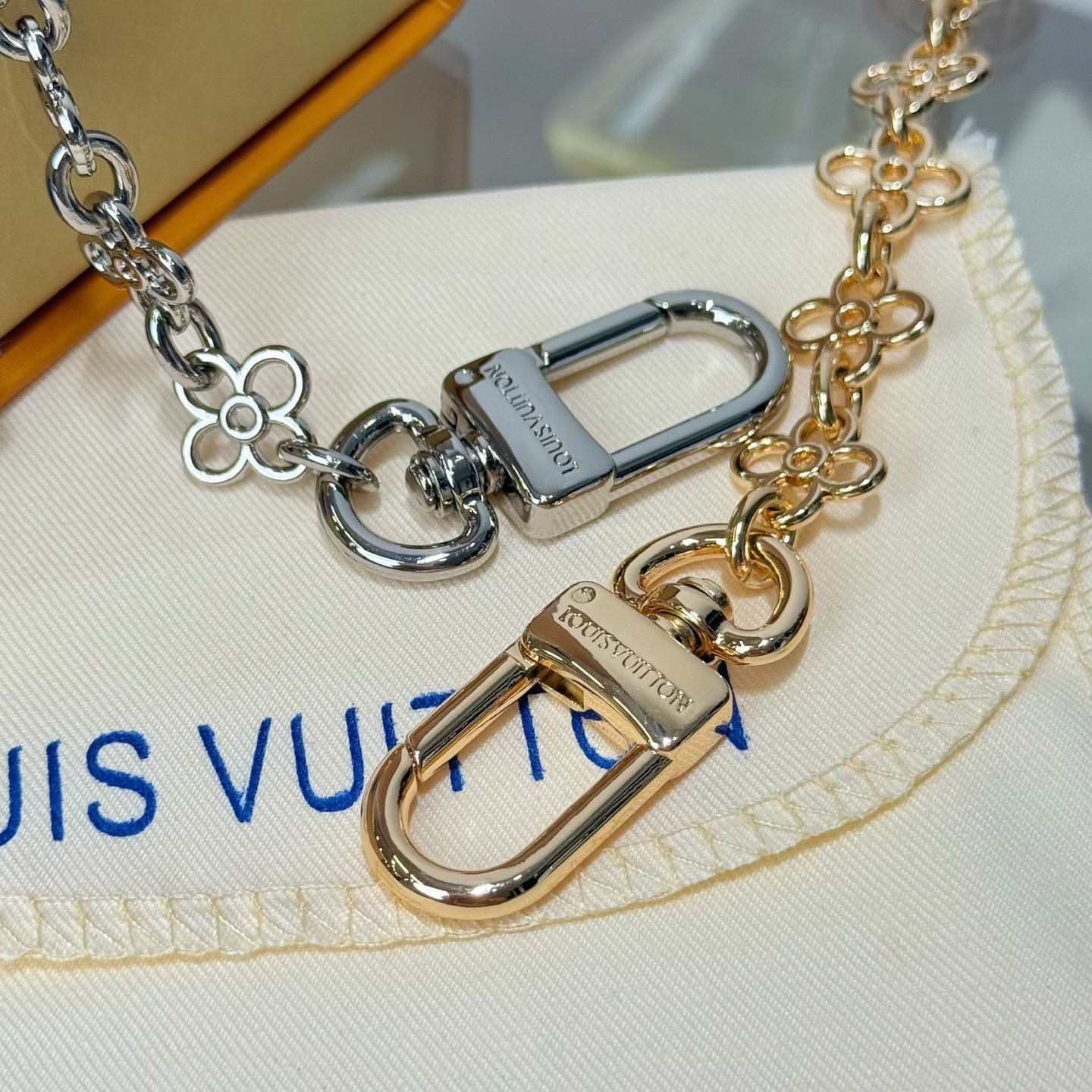 ルイヴィトン シルバー ゴールド チェーン バッグチャーム キーホルダー 画像 8