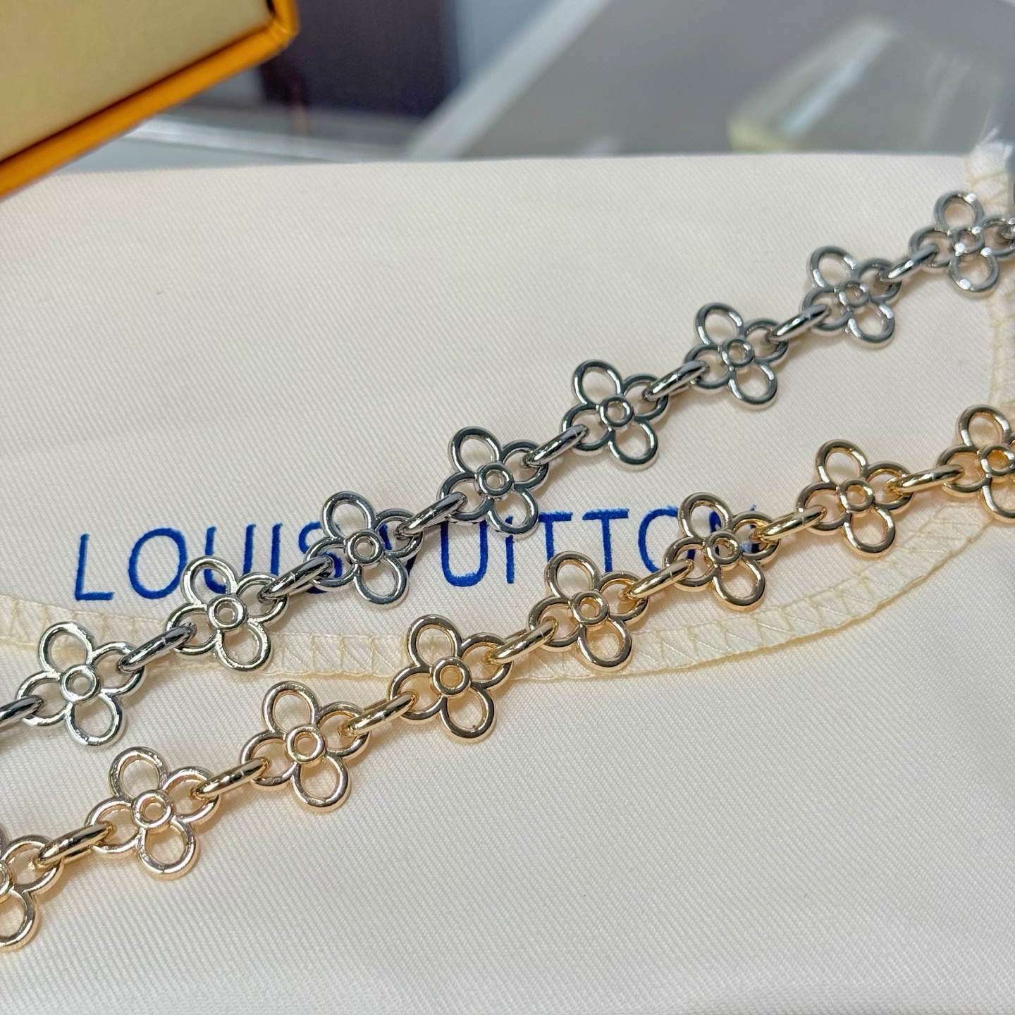 ルイヴィトン シルバー ゴールド チェーン バッグチャーム キーホルダー 画像 9