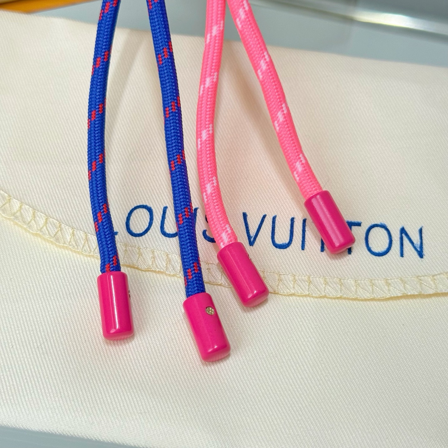 ルイヴィトン ピンク ネイビーブルー ゴールド チェーン バッグチャーム キーホルダー 画像 6