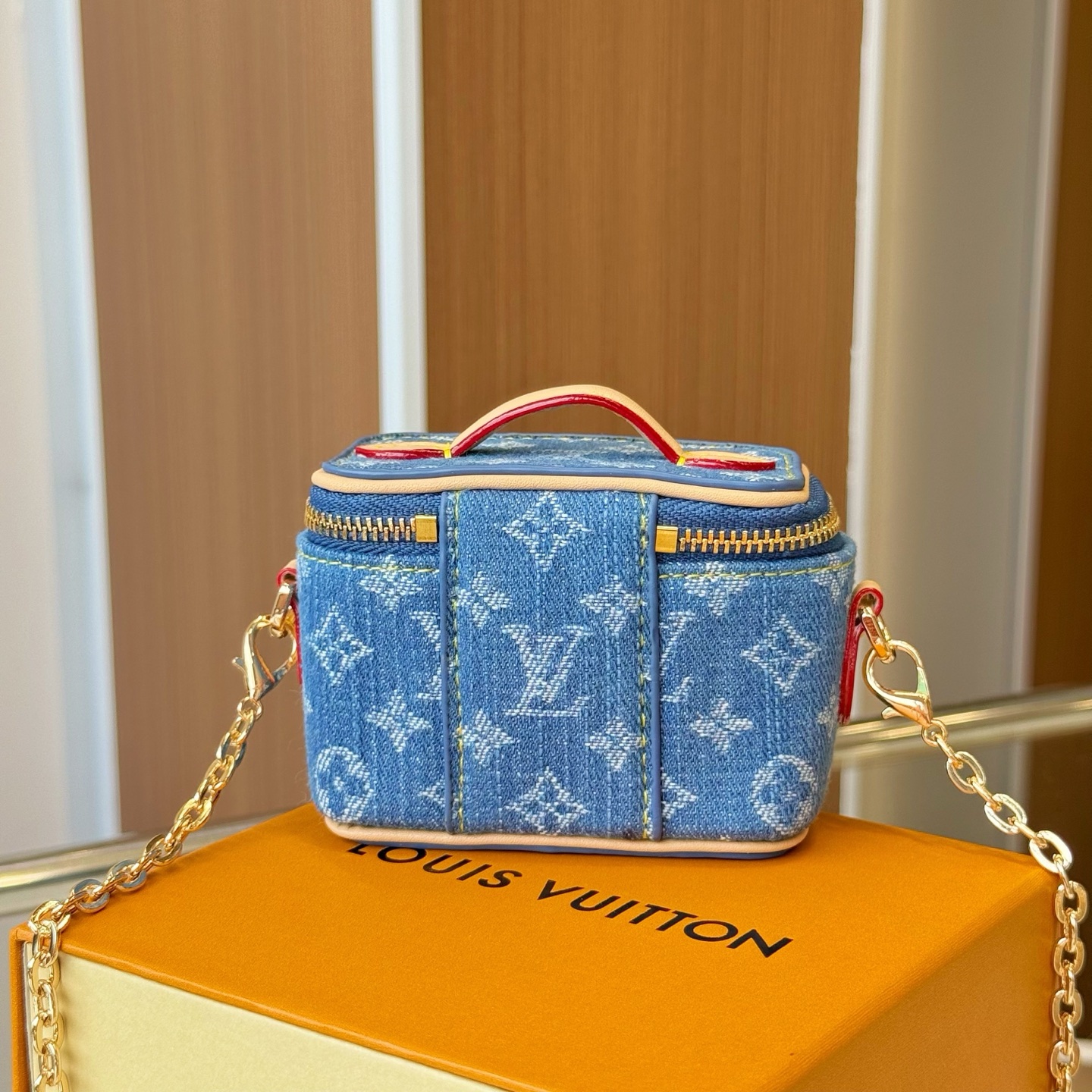 ルイヴィトン Micro Vanity Case デューン ベージュ ブルー モノグラム M03812 画像 6