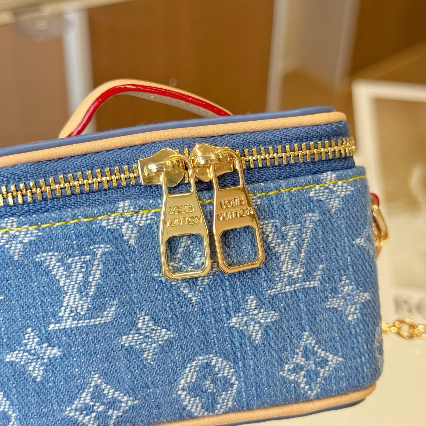 ルイヴィトン Micro Vanity Case デューン ベージュ ブルー モノグラム M03812 画像 9