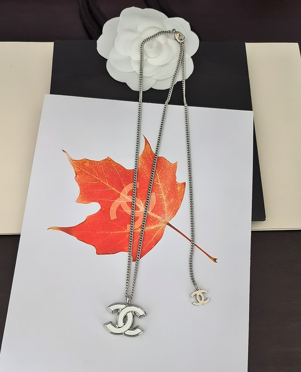 シャネル パール イエロー シルバー ゴールド ロゴレター ネックレス 画像 5