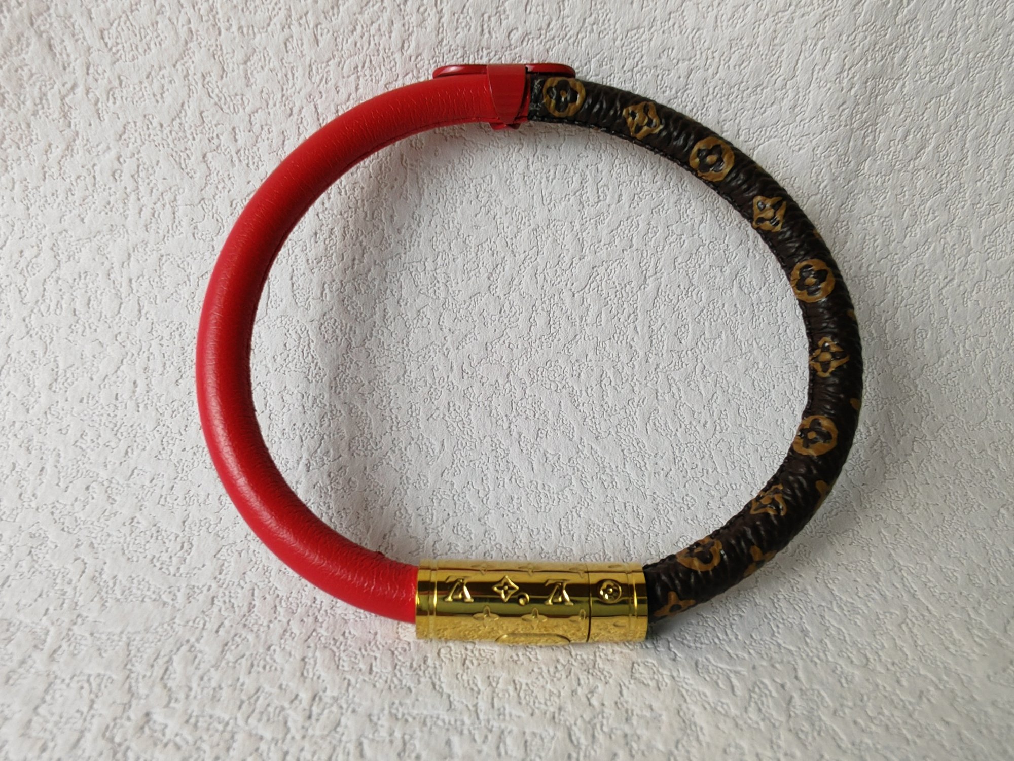 ルイヴィトン レザー コード ブレスレット レッド レザー コード 詳細画像 2