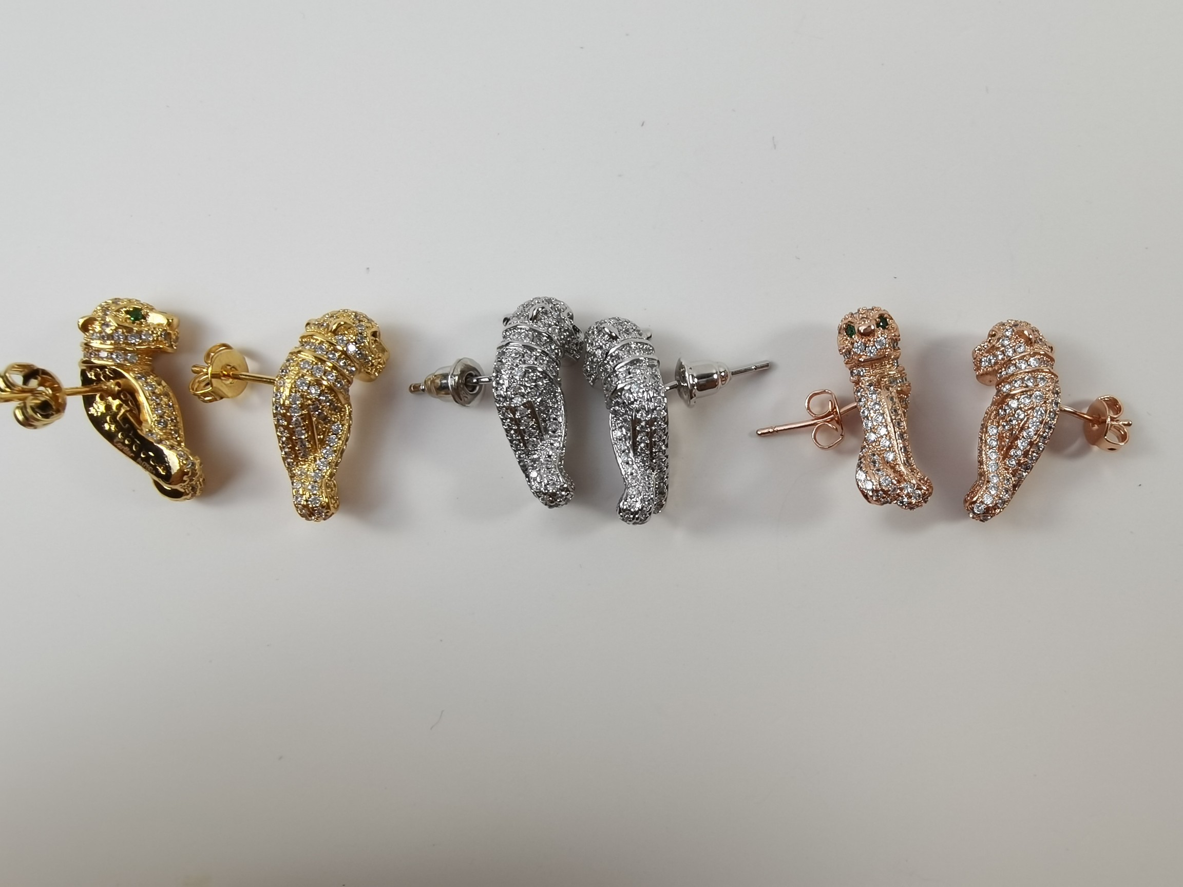 カルティエ パンテール パンサー ピアス パンサー バー ドロップ 画像 9