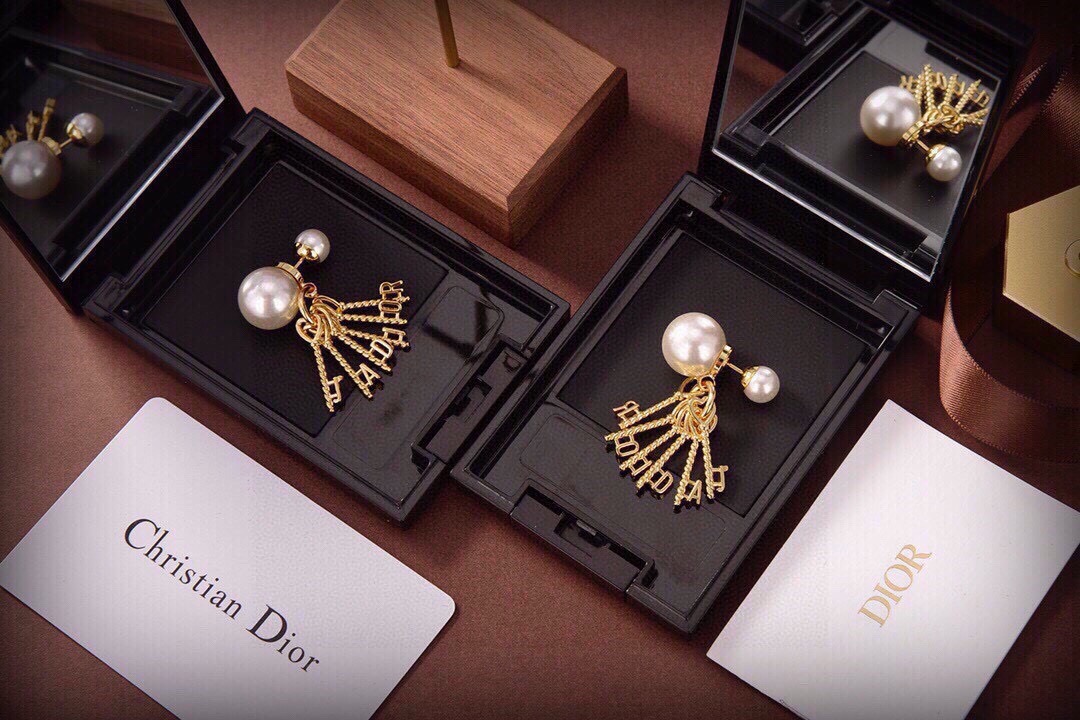 ディオール キー ピアス レッド パール キー タッセル 画像 6