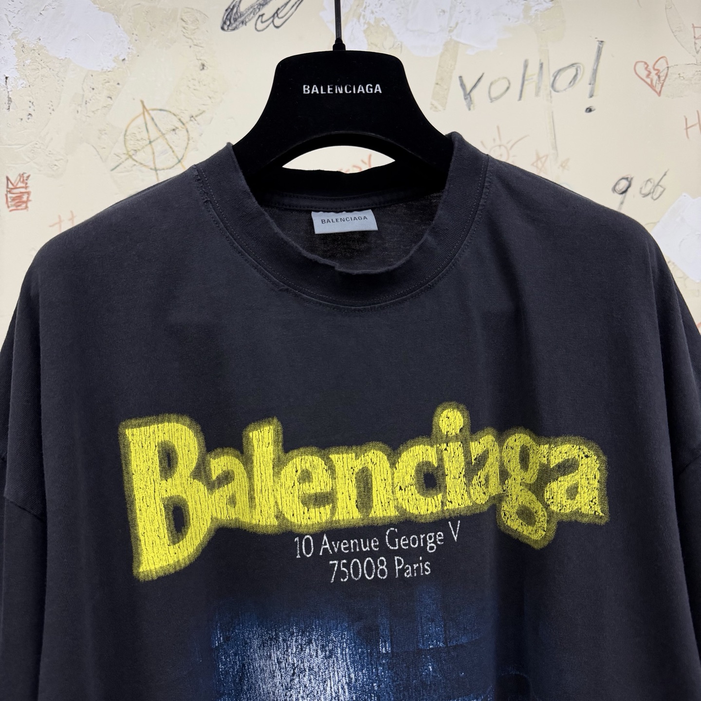 バレンシアガ ナイトビュー Avenue George V Tシャツ ブラック 詳細画像 2
