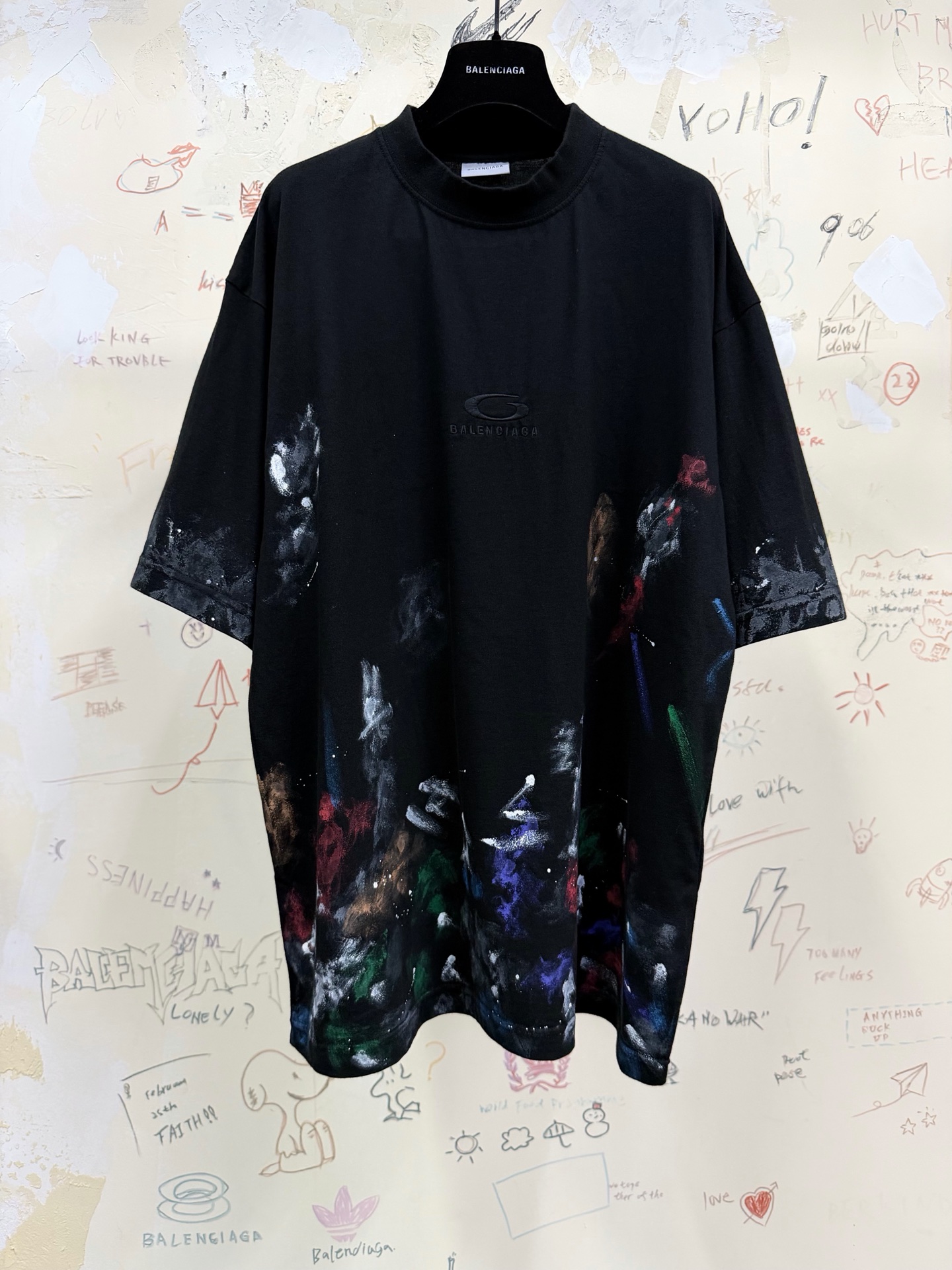 バレンシアガ ハンドペイント グラフィティTシャツ ブラック 詳細画像 1
