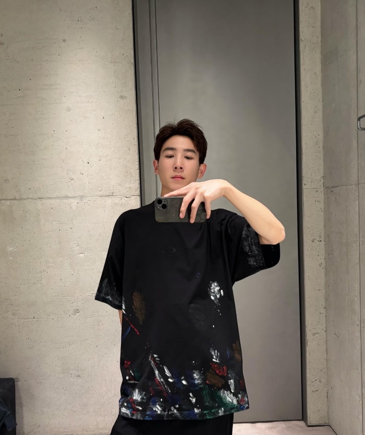 バレンシアガ ハンドペイント グラフィティTシャツ ブラック 画像 9