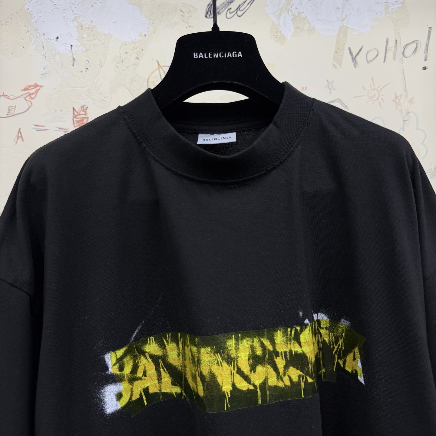 バレンシアガ レターテープ ロゴTシャツ ブラック 詳細画像 3