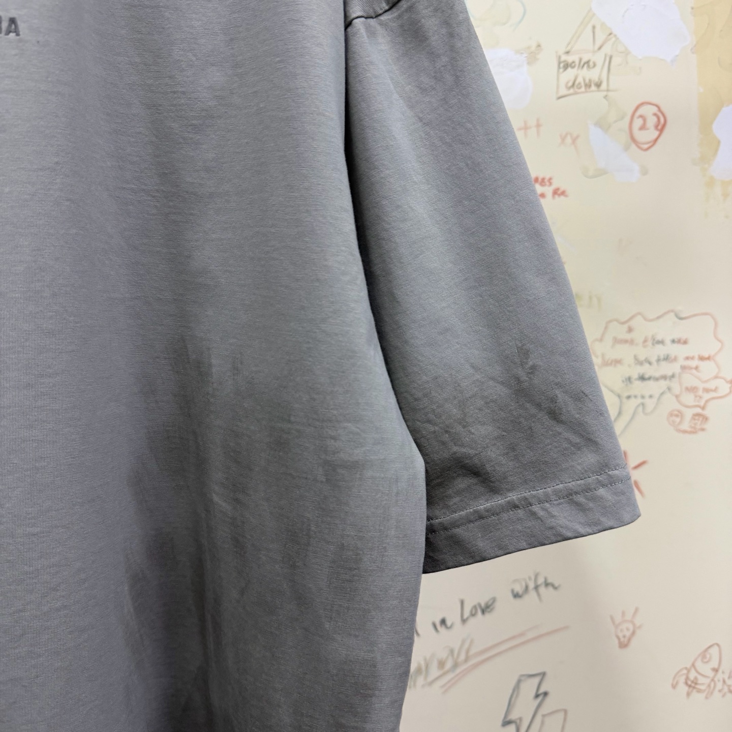 バレンシアガ 3B メルテッドロゴTシャツ グレー 画像 6