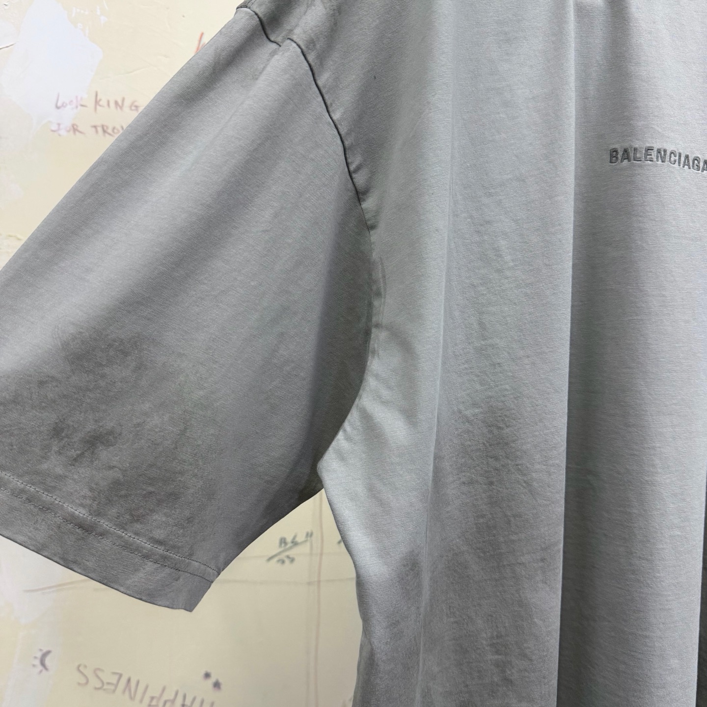 バレンシアガ 3B メルテッドロゴTシャツ グレー 画像 7