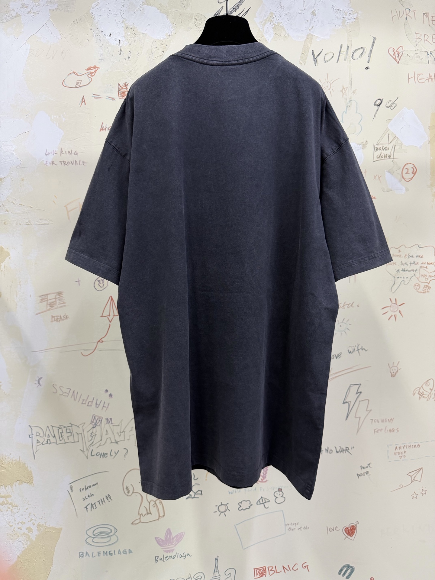 バレンシアガ リングロゴ 刺繍Tシャツ グレー 詳細画像 2