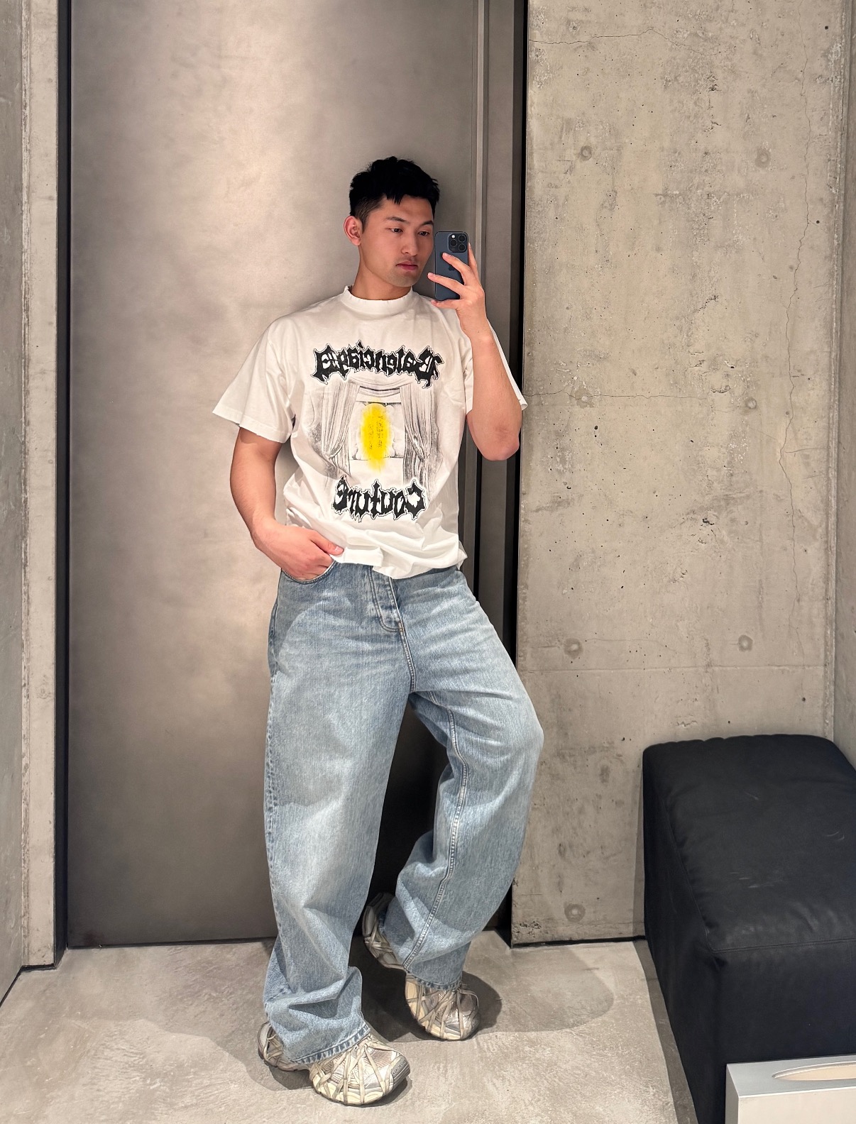 バレンシアガ ゴシックロック ロゴTシャツ ホワイト 画像 5