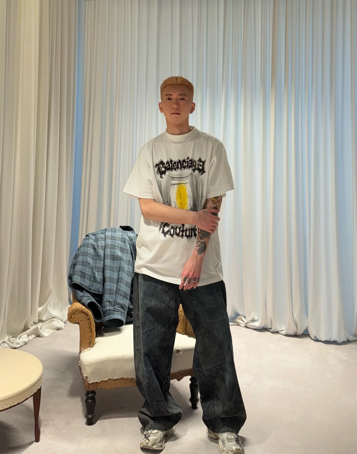 バレンシアガ ゴシックロック ロゴTシャツ ホワイト 画像 7