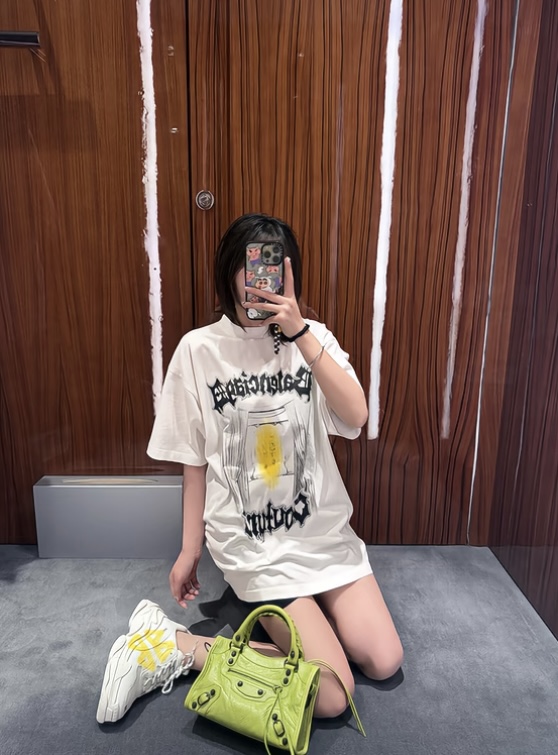 バレンシアガ ゴシックロック ロゴTシャツ ホワイト 画像 8