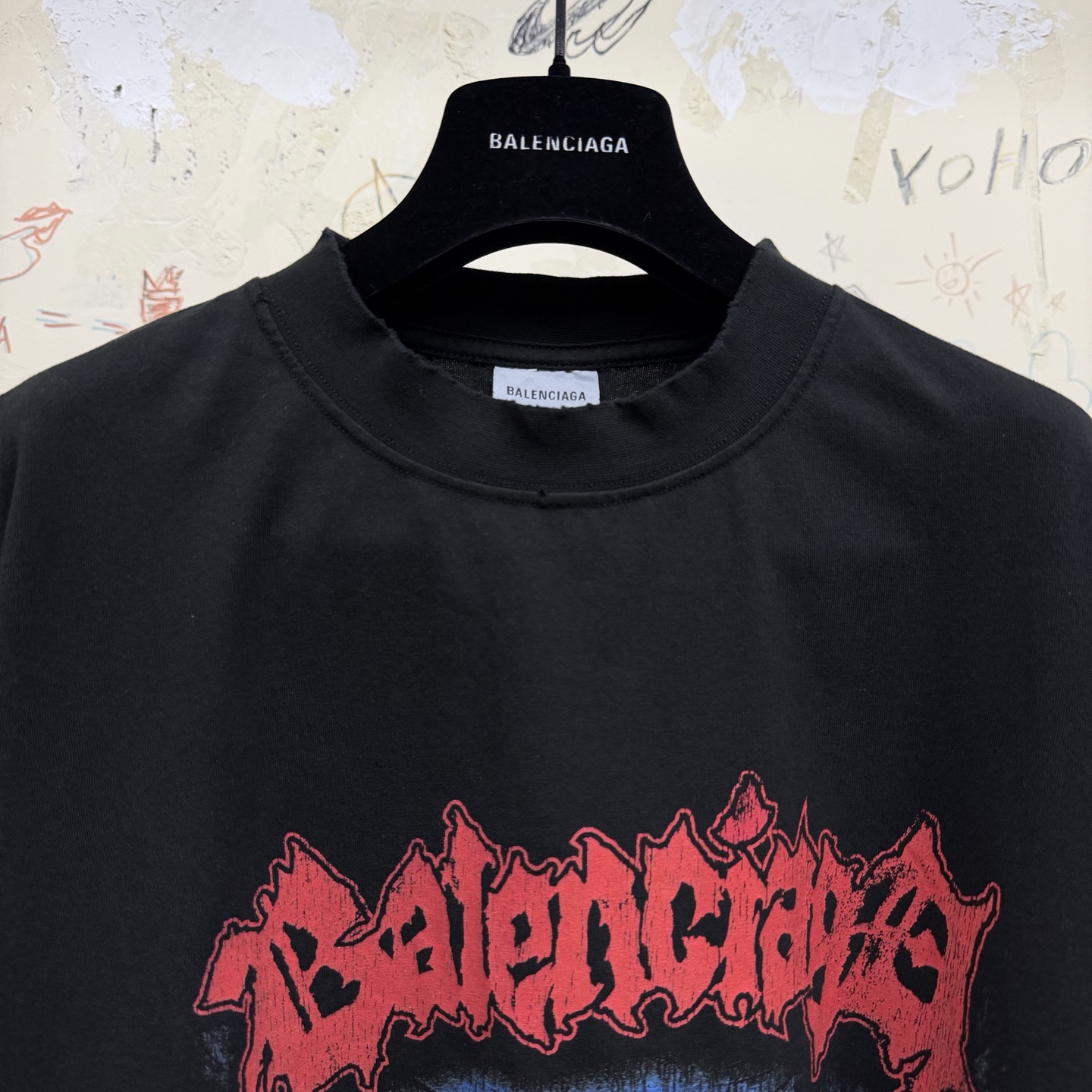 バレンシアガ ゴシックロック ロゴTシャツ ブラック 詳細画像 3