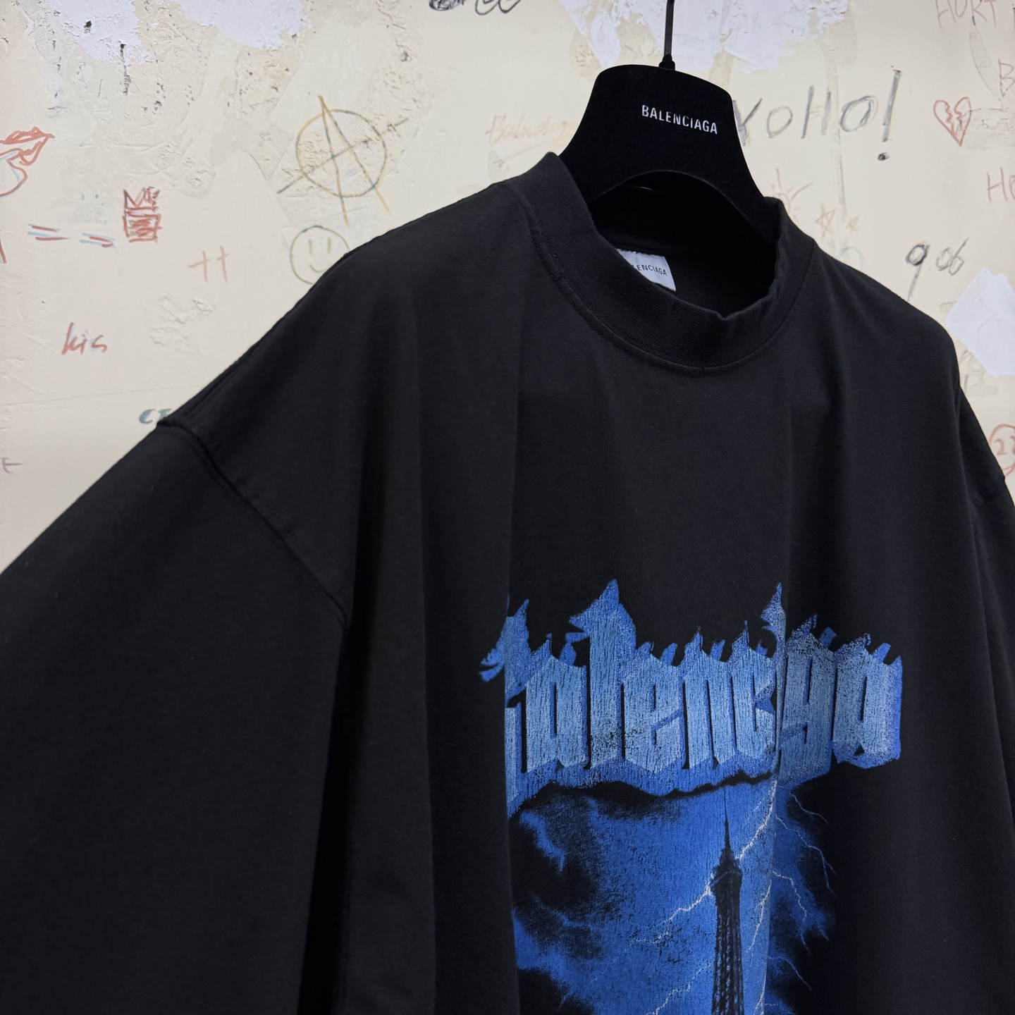 バレンシアガ ライトニングタワーTシャツ ブラック 詳細画像 2