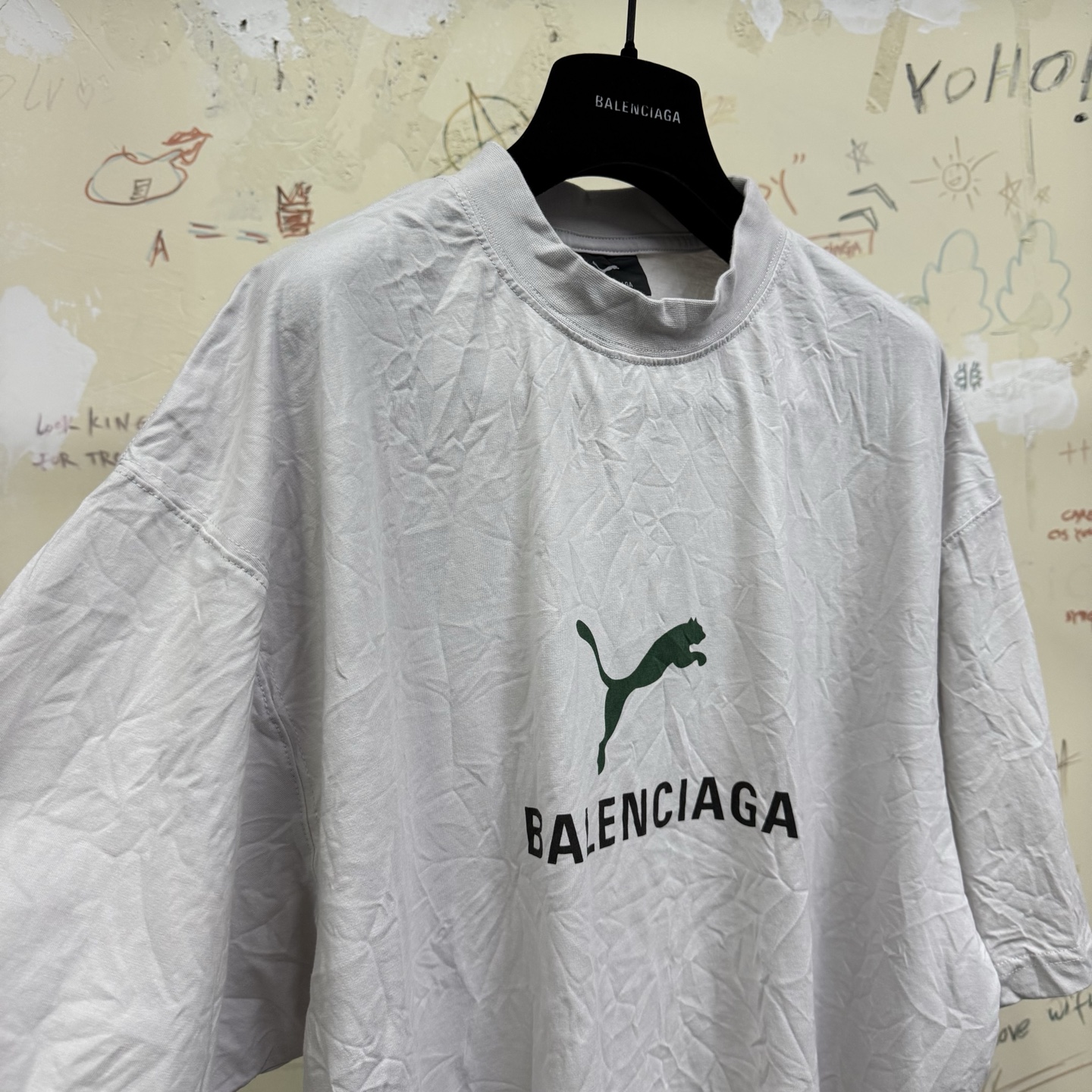 バレンシアガ x プーマ ロゴTシャツ ウォッシュドチャコール 画像 9