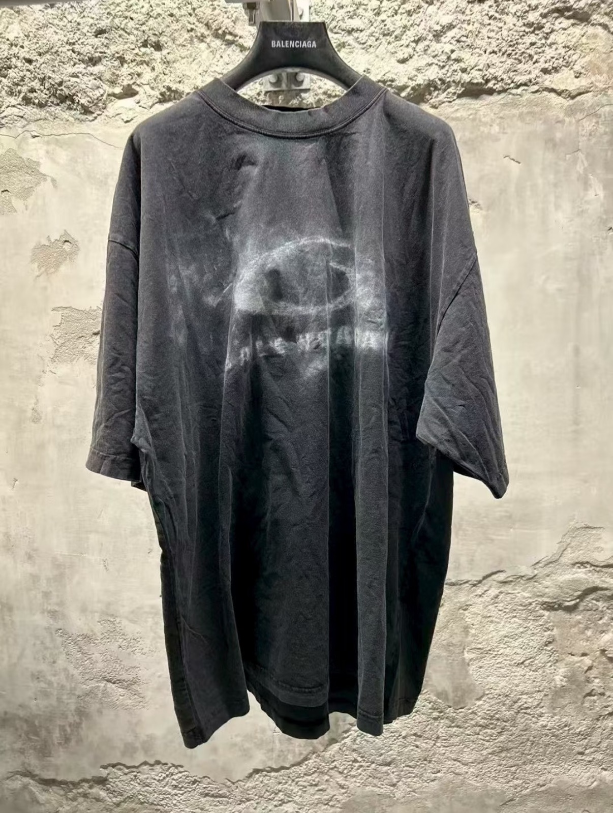 バレンシアガ クレヨン リングロゴTシャツ ウォッシュドブラック 画像 8