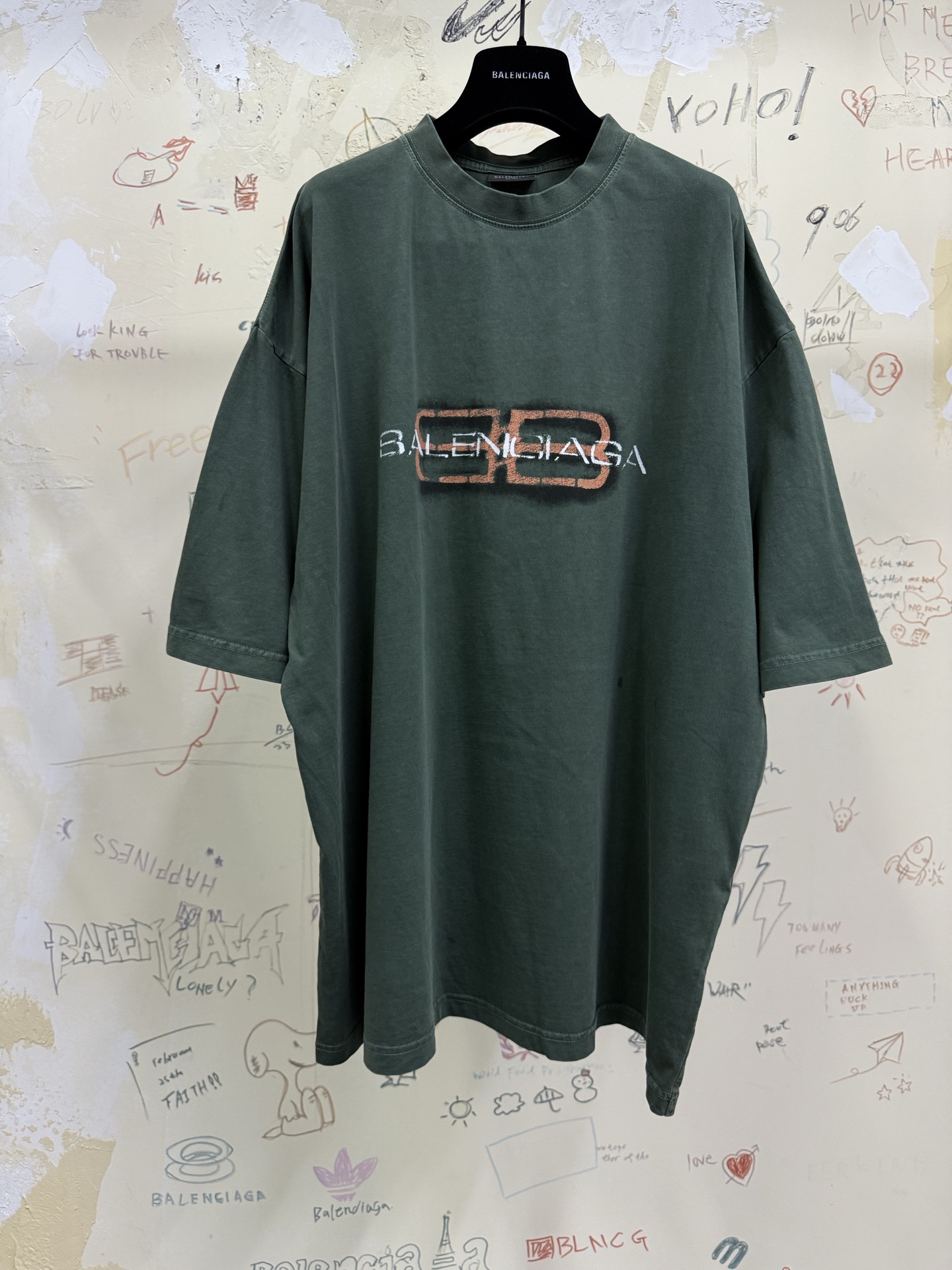 バレンシアガ BBロゴ ヴィンテージTシャツ グリーン 詳細画像 1