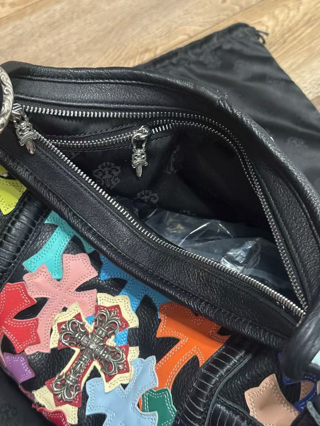 クロムハーツ マルチカラー クロス Patch Crescent ショルダー バッグ 画像 7