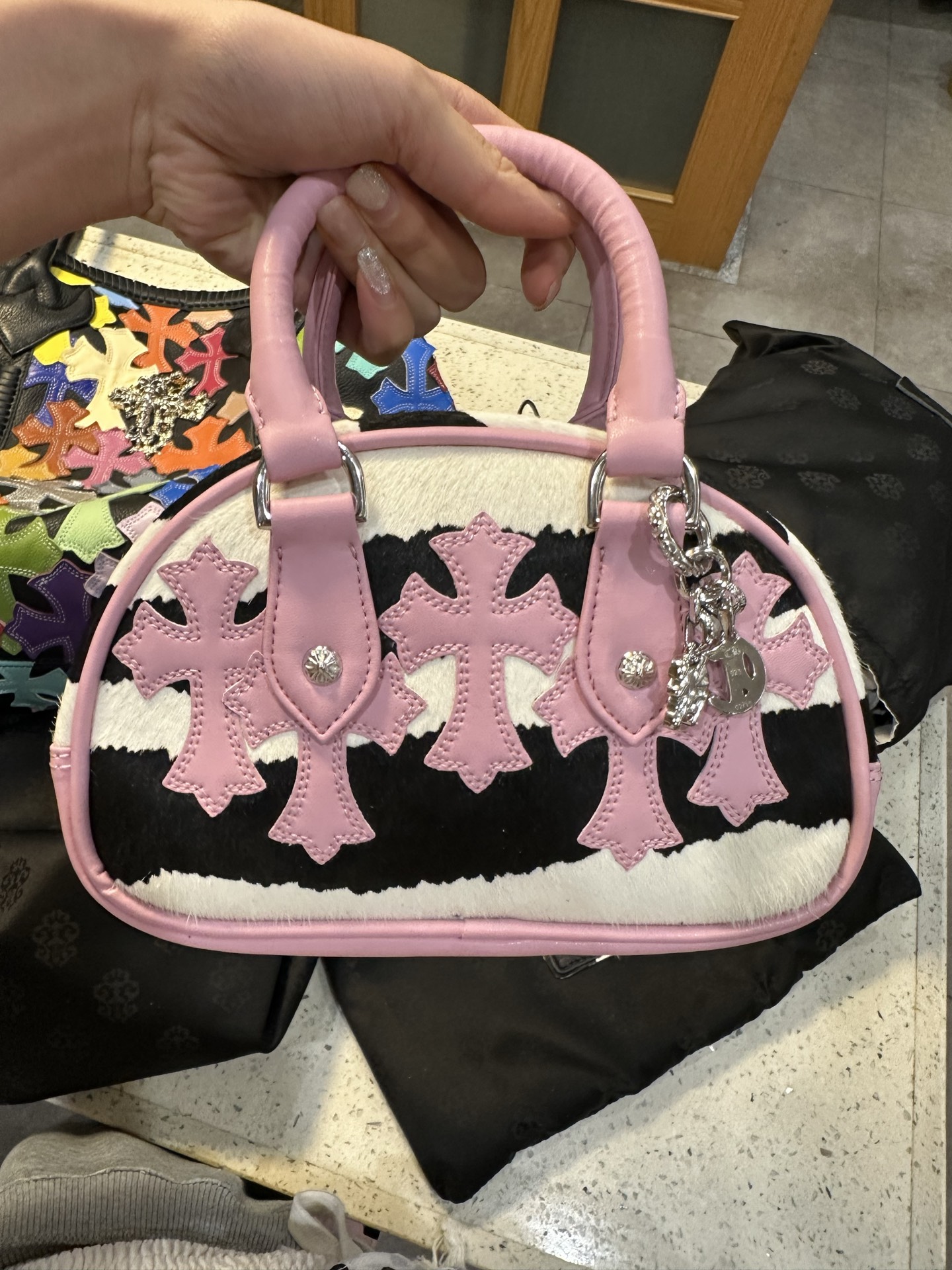 クロムハーツ ピンク カウプリント ミニバッグ 詳細画像 1