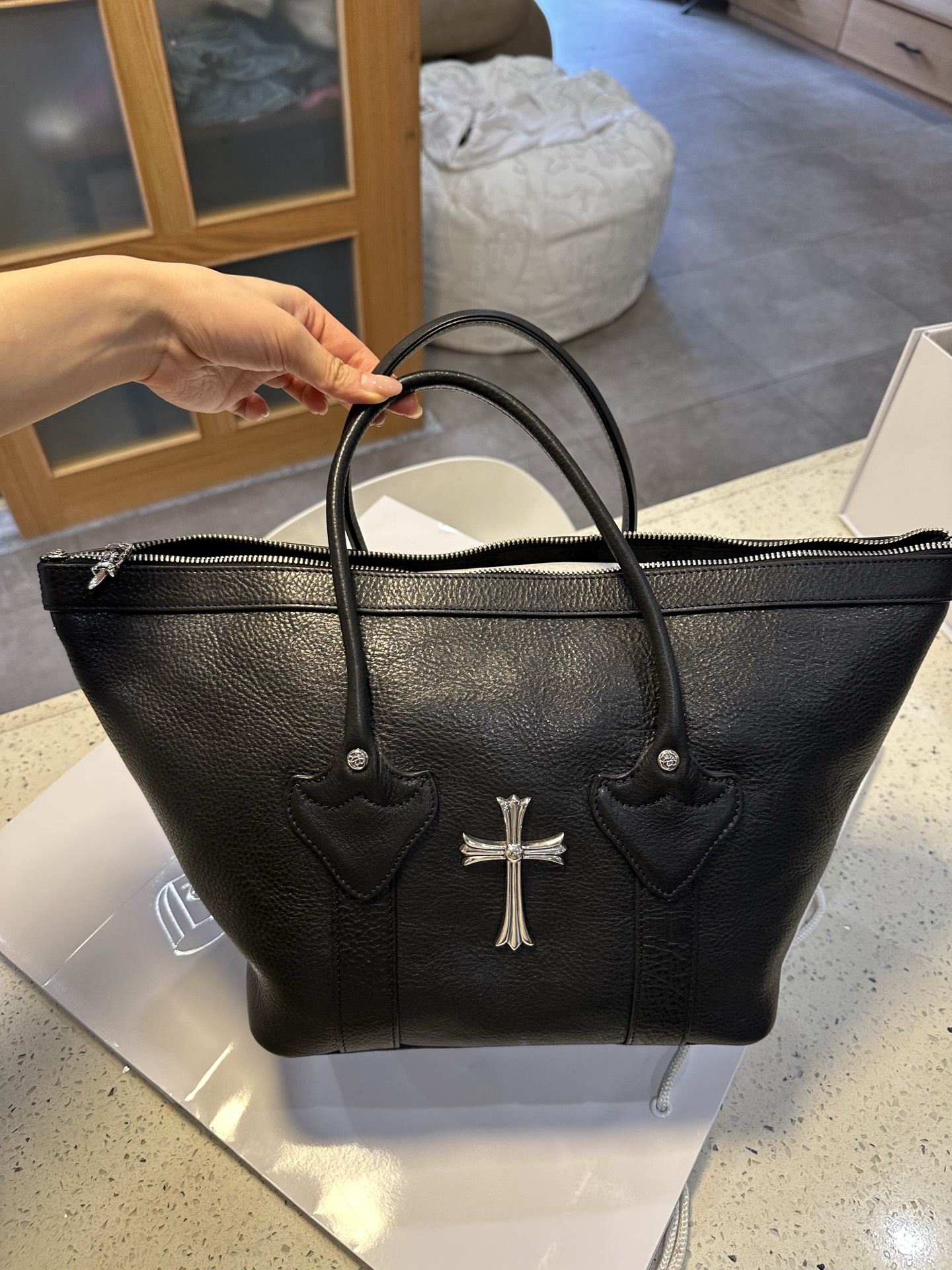クロムハーツ ブラック レザー クロス トート バッグ トップハンドル 詳細画像 2