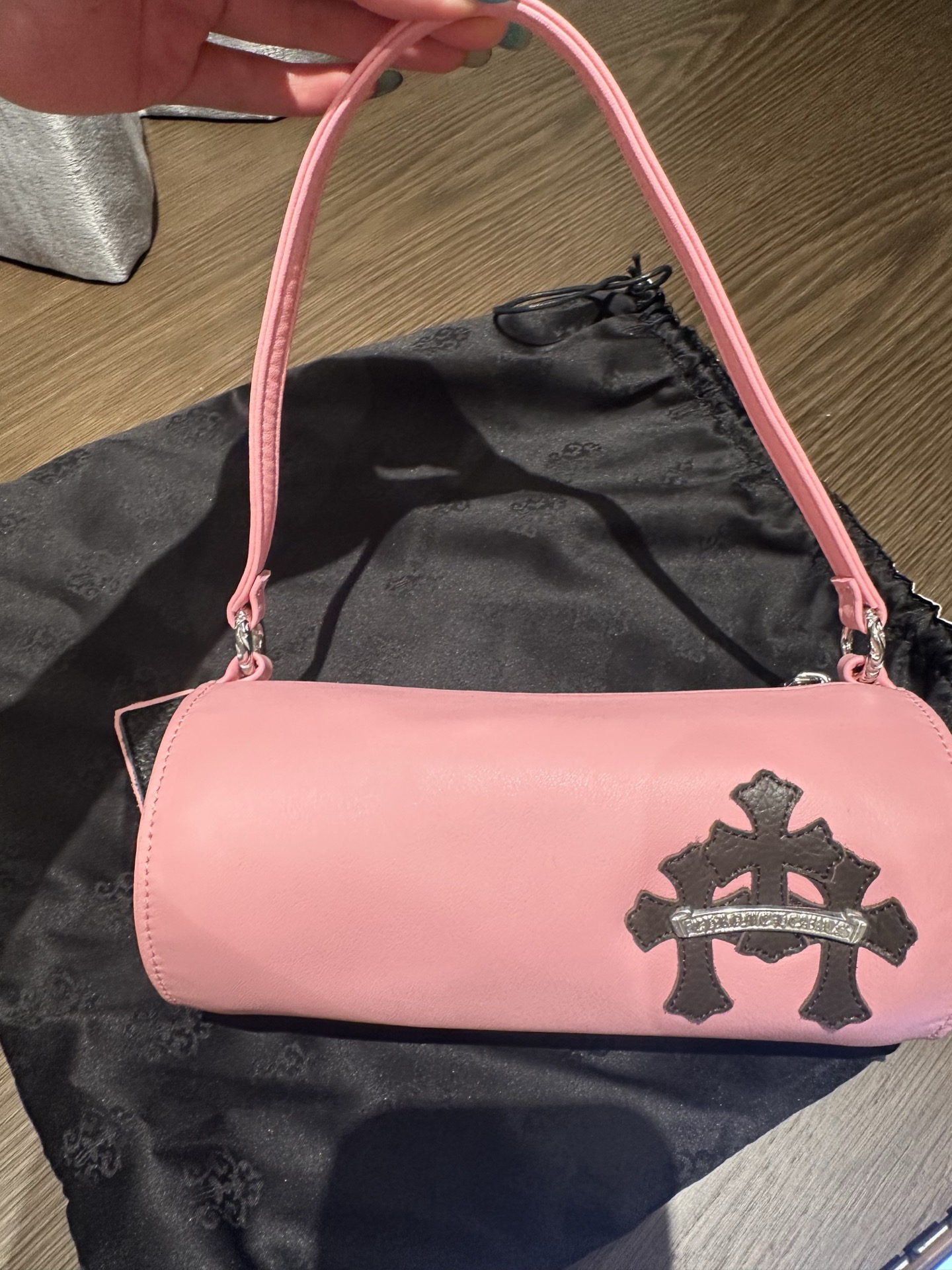 クロムハーツ ピンククロス シリンダー ショルダーバッグ 詳細画像 2