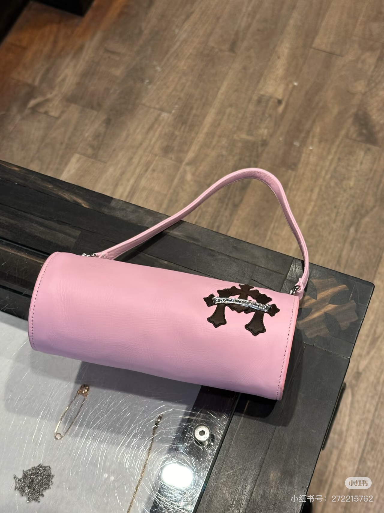 クロムハーツ ピンククロス シリンダー ショルダーバッグ 画像 5