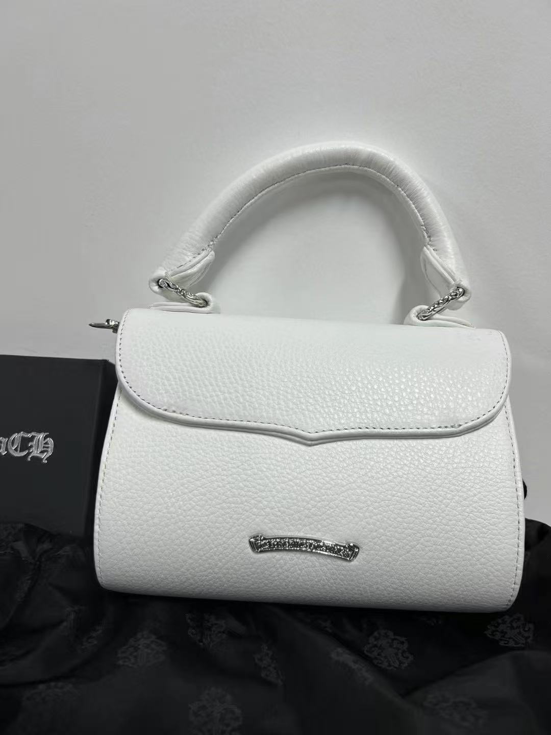 クロムハーツ ホワイト クロス Flap ショルダー バッグ 画像 4