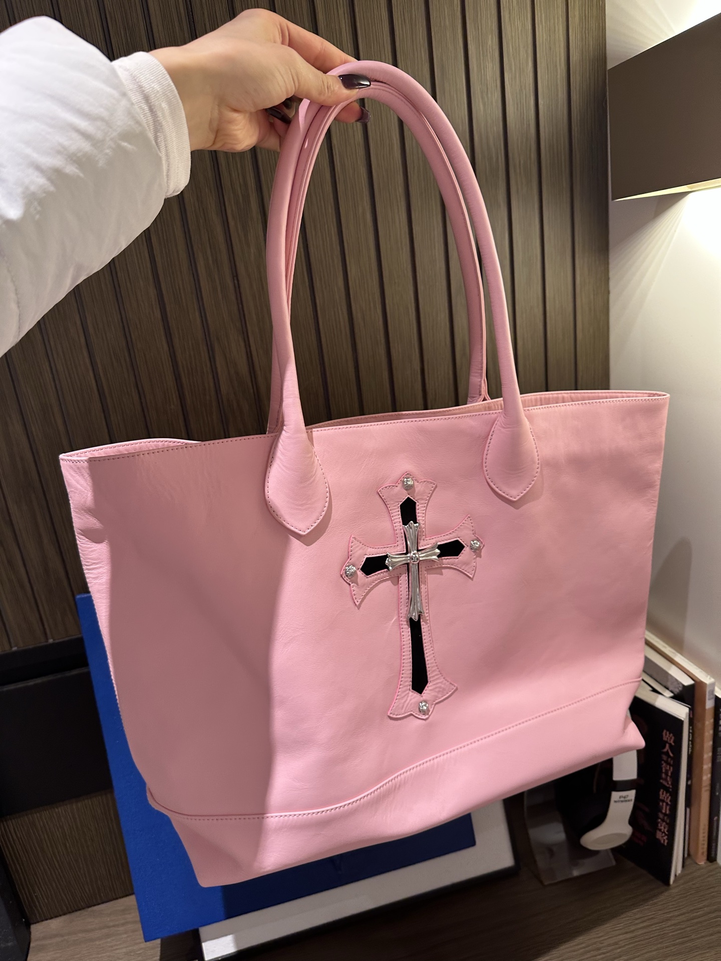 クロムハーツ ピンククロス トートバッグ 画像 7