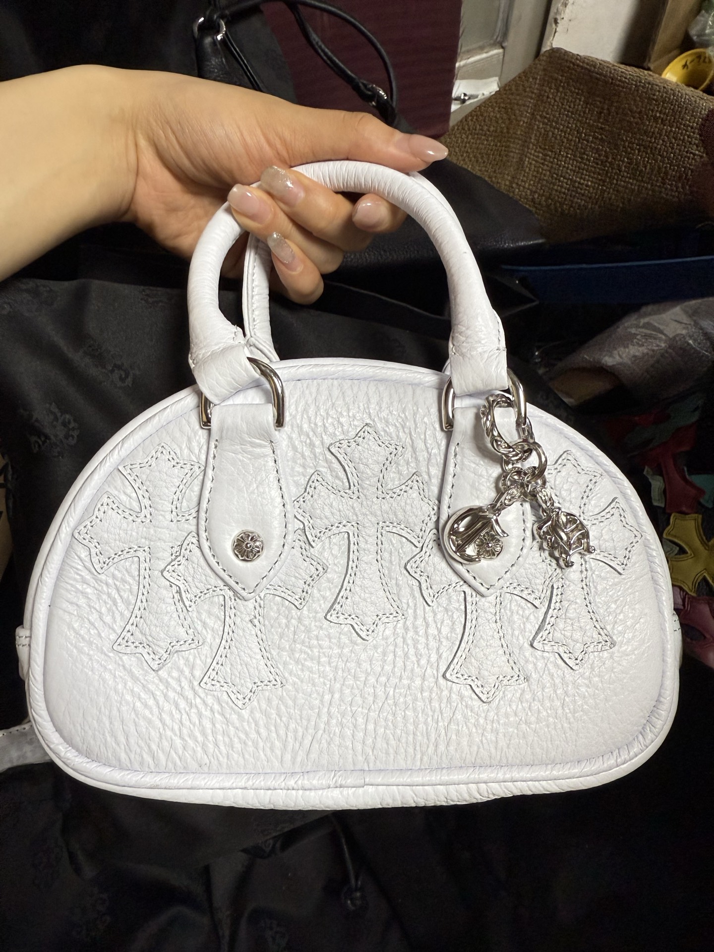 クロムハーツ ホワイト クロス Dome ミニ Handbag シルバー Buttons 画像 4