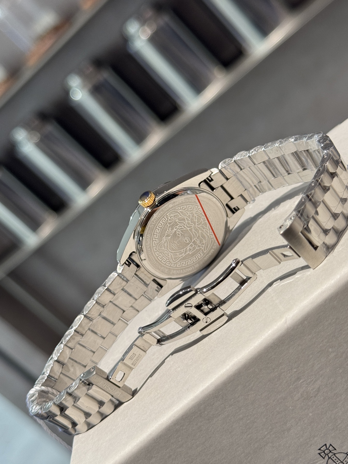 ヴェルサーチェ ミレニアム レディ ウォッチ ゴールド 32mm 画像 6
